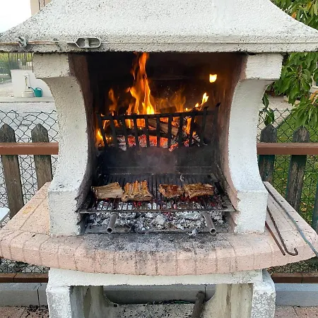 Marsari House Apartmán *